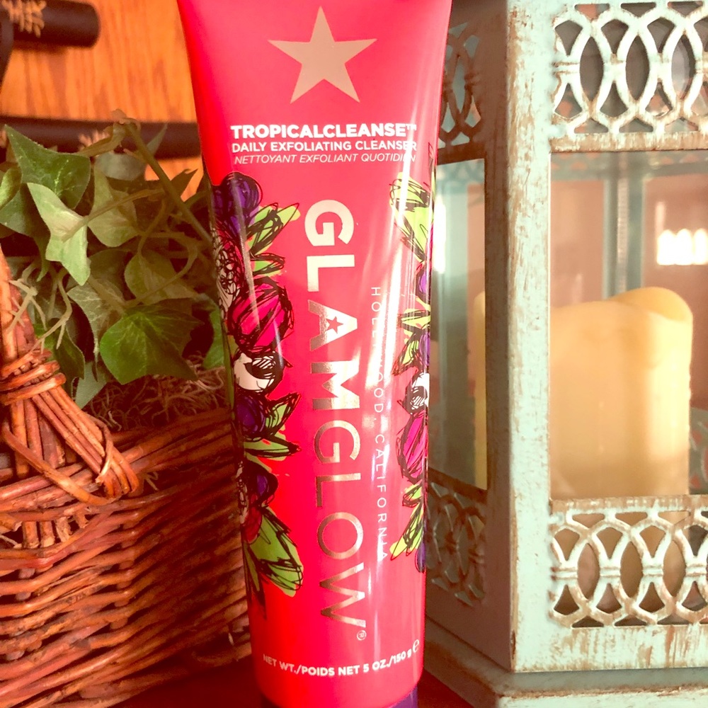 GLAMGLOW Tropicalcleanse Exfoliating Cleanser